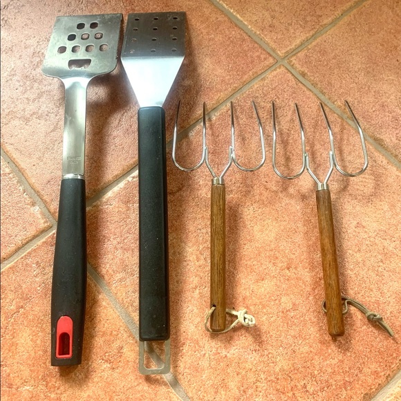 Tools BBQ Spatulas and Grill
Forks - Picture 3 of 3